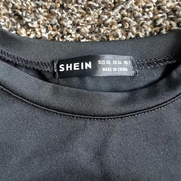 Shein cropped top - Picture 9 of 14